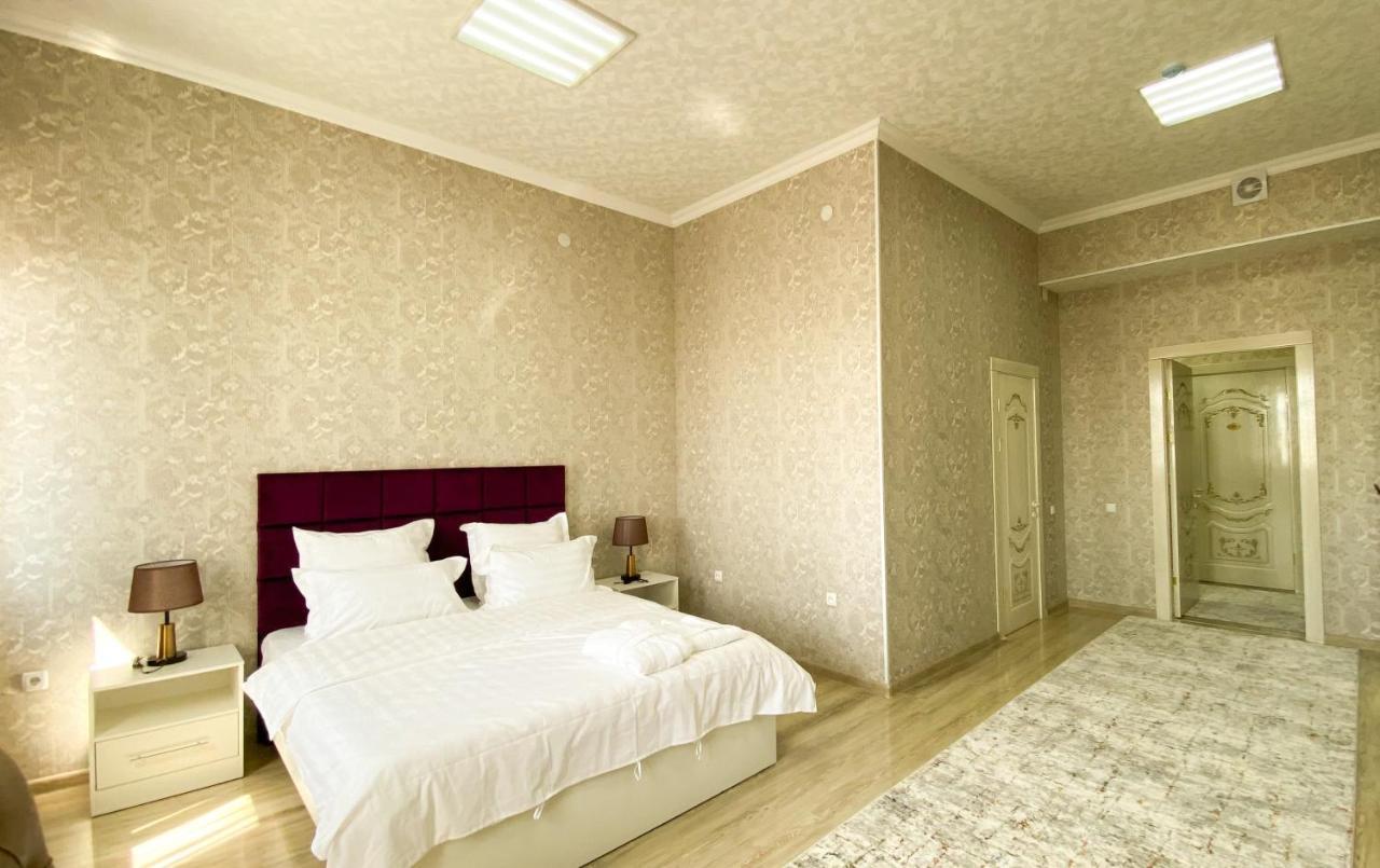 Golden Ray Hotel Turkistan エクステリア 写真
