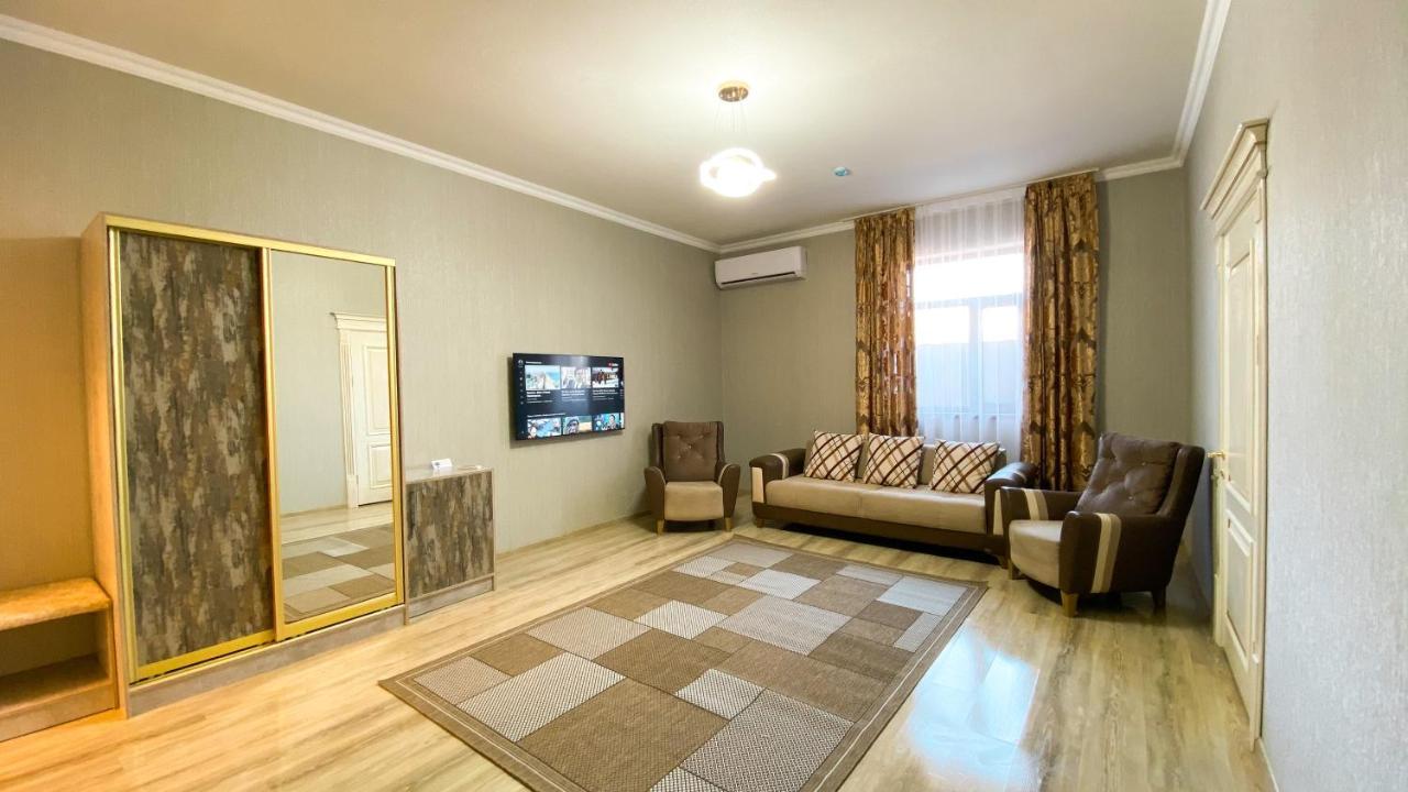 Golden Ray Hotel Turkistan エクステリア 写真